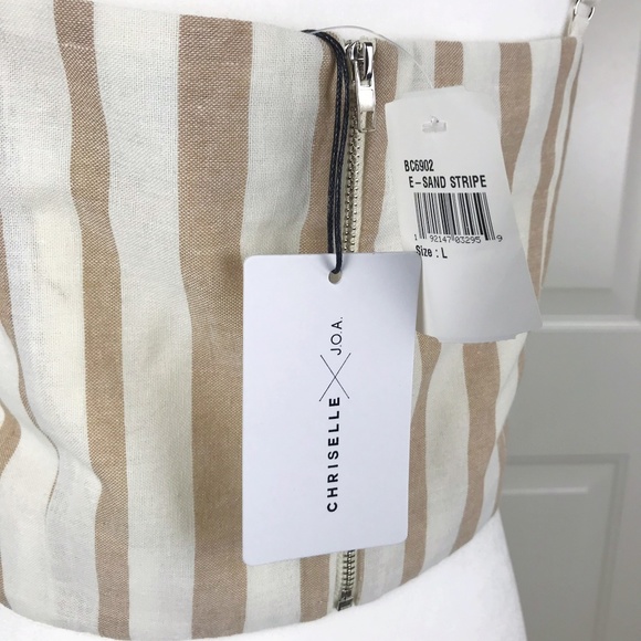 Chriselle x J.O.A. Sand Tie Front Crop Top Size L - Picture 5 of 8